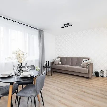 Apartment *soft 3 Pokoje Obok Starowki*